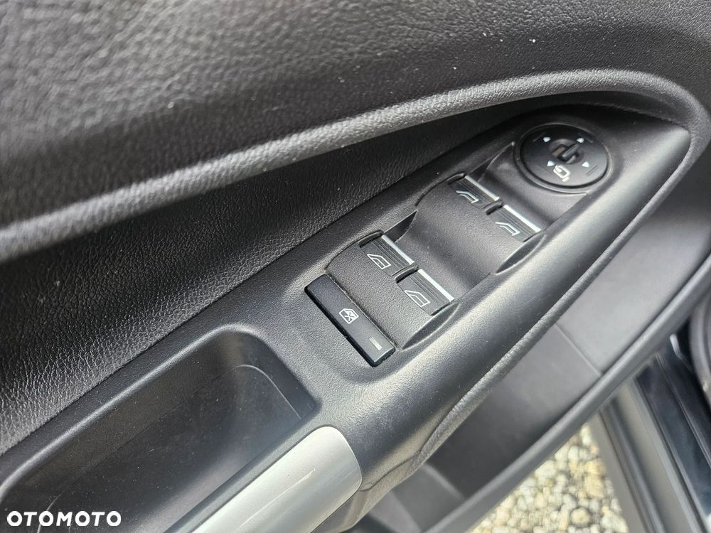 Ford Tourneo Connect Grand - 21