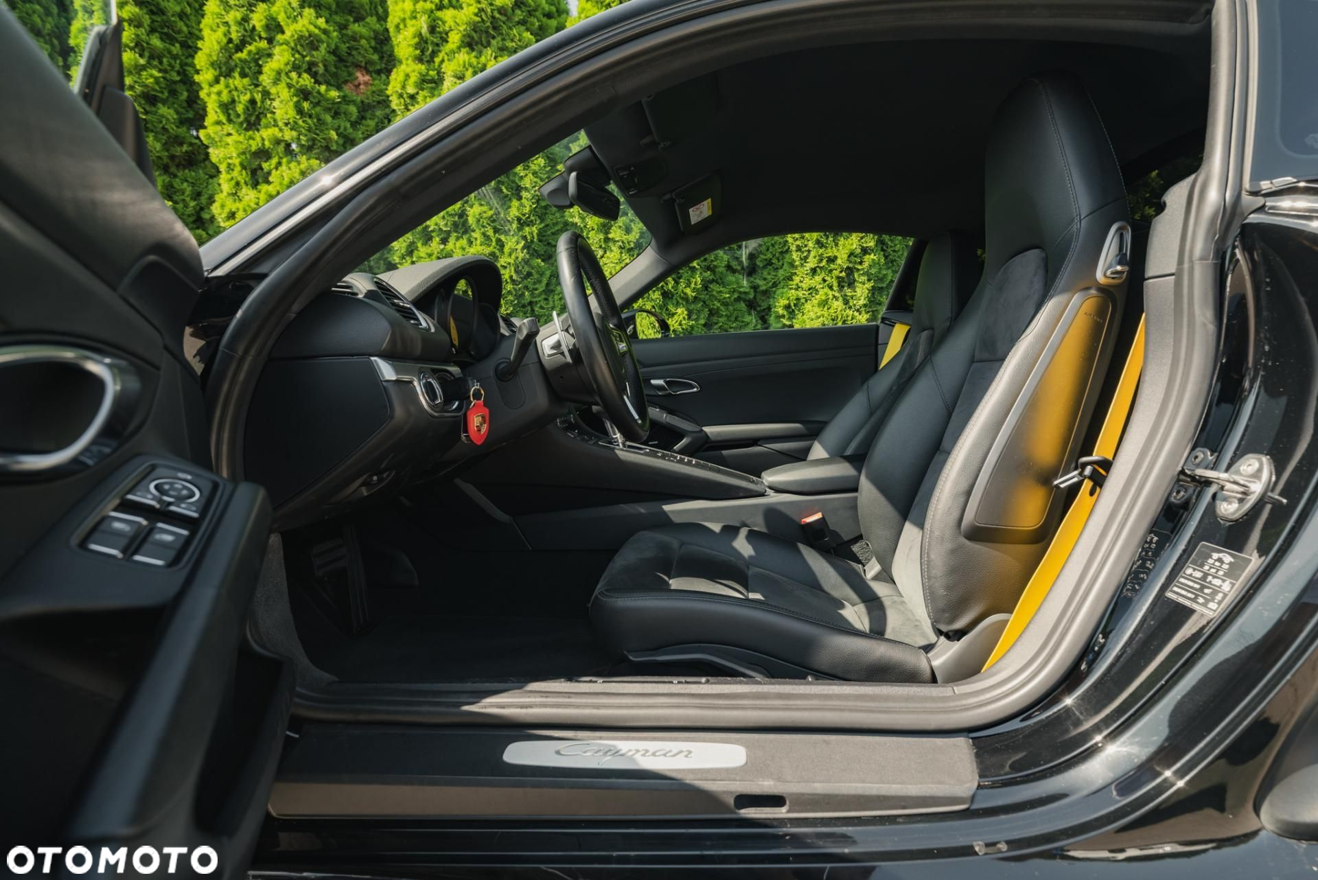 Porsche 718 Cayman - 13