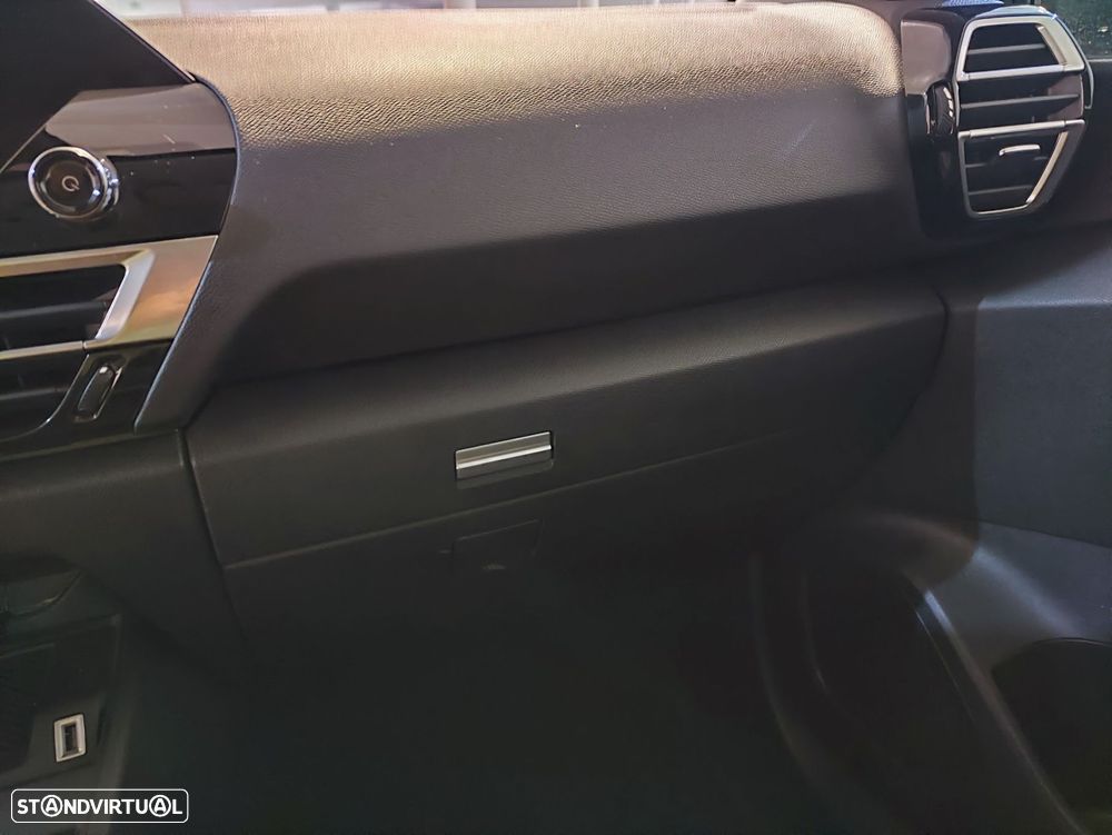 Citroën C4 X 1.2 PureTech Plus EAT8 - 24