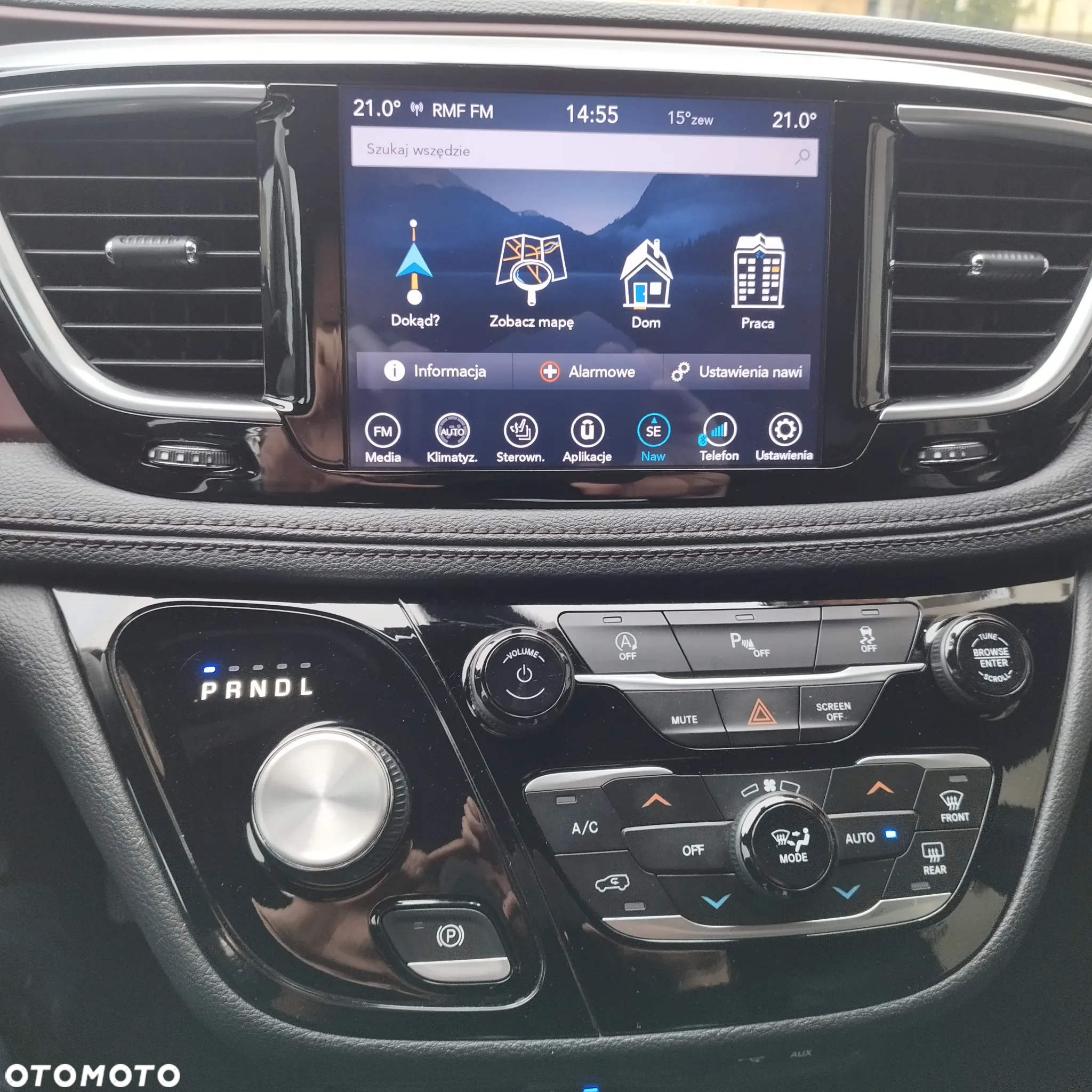 Chrysler Pacifica - 21