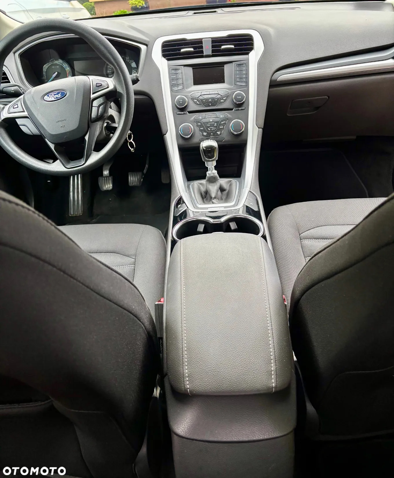 Ford Mondeo - 8
