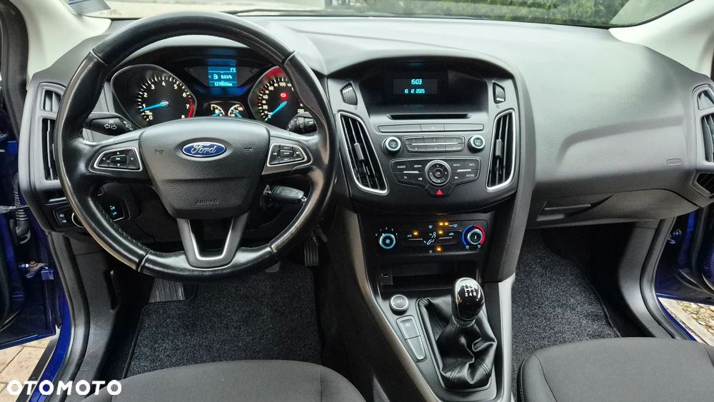 Ford Focus 1.0 EcoBoost Titanium - 29