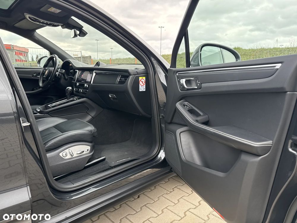 Porsche Macan T - 20