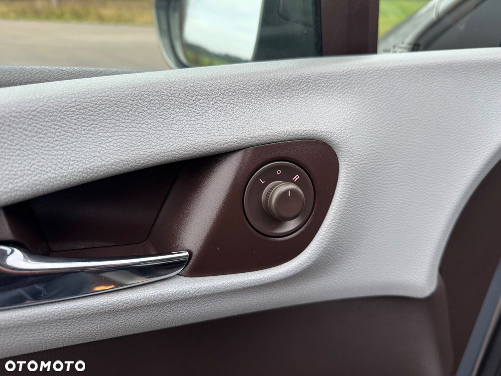 Opel Meriva 1.4 T Cosmo - 24