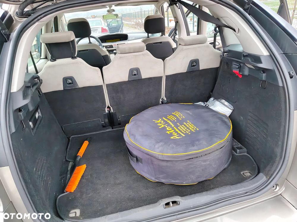 Citroën C4 Picasso - 8