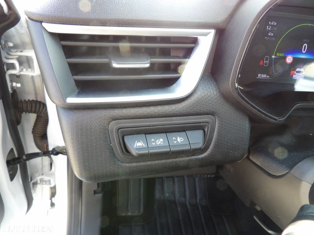 Renault Clio - 12