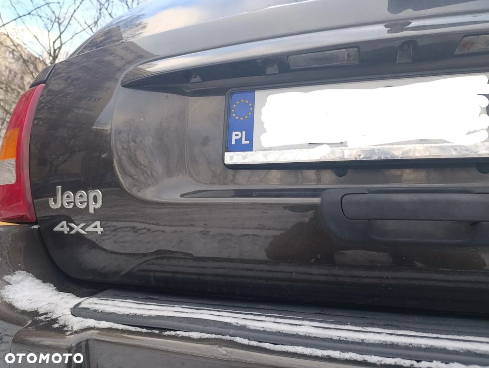 Jeep Grand Cherokee - 29
