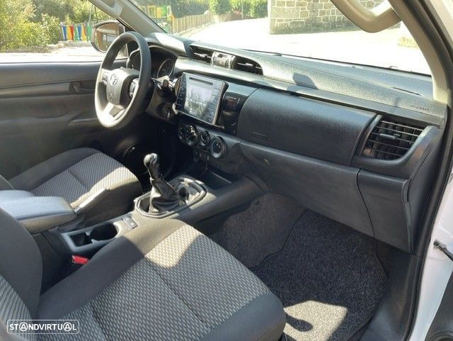 Toyota Hilux 2.4 D-4D 4WD CD CH - 10