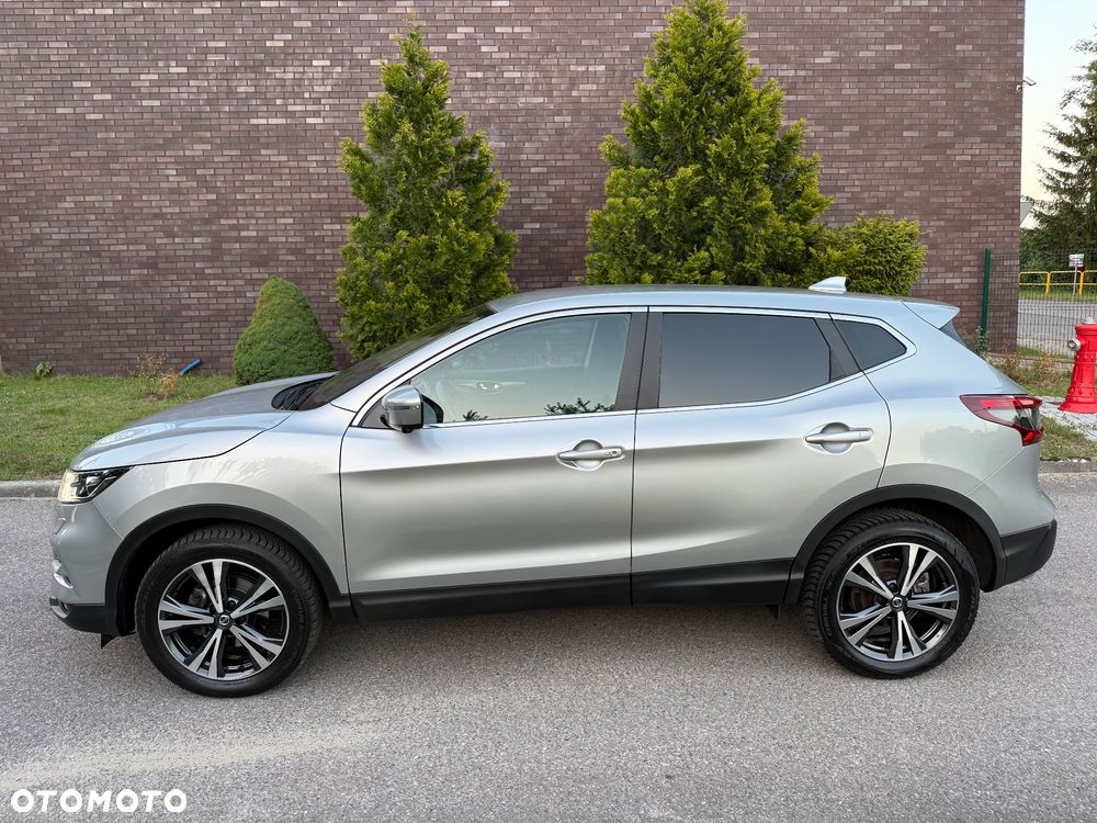 Nissan Qashqai 1.2 DIG-T Xtronic 360 - 2