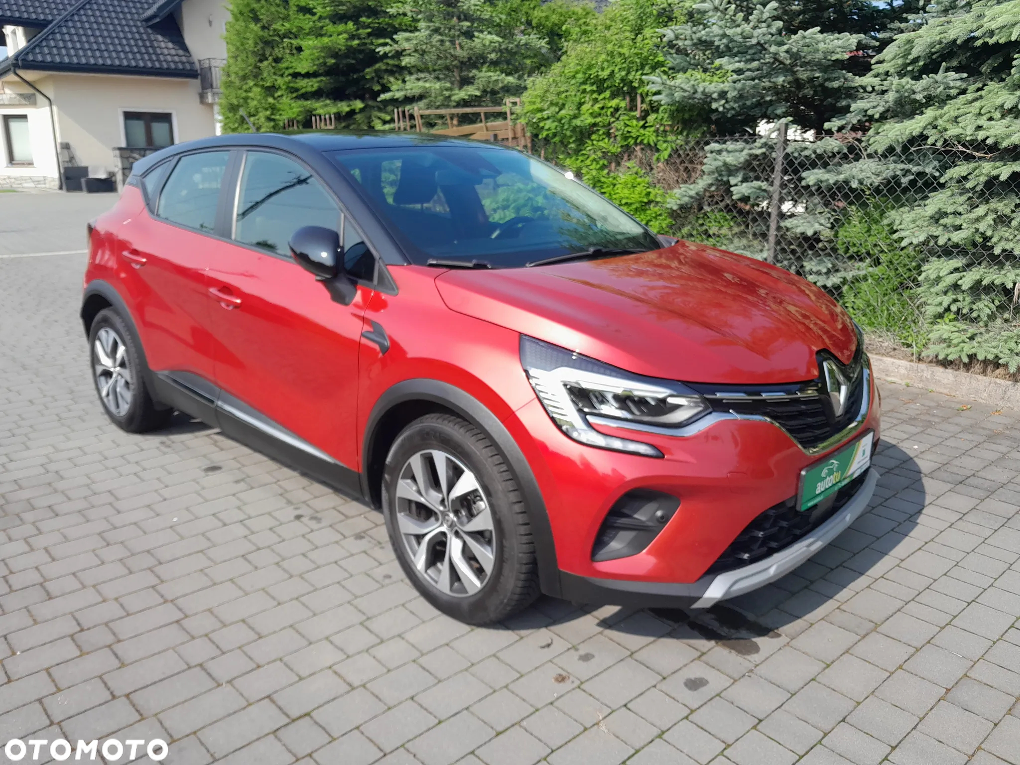 Renault Captur TCe 100 INTENS - 3