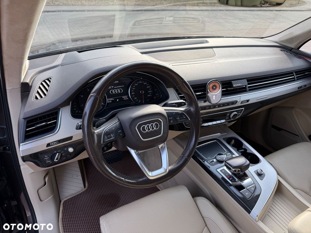 Audi Q7 - 9