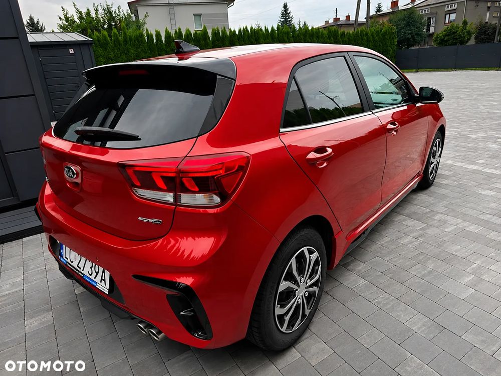 Kia Rio - 3