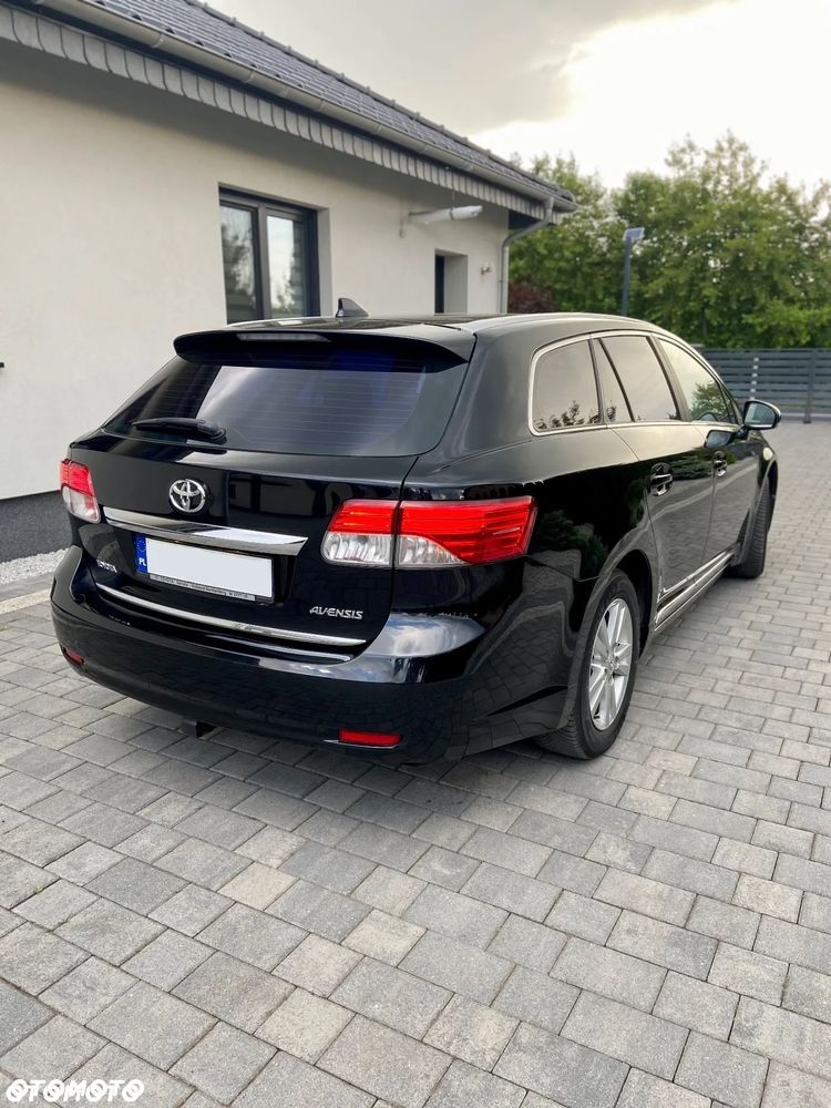 Toyota Avensis 1.8 Multidrive S Sol - 12