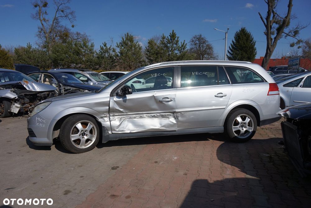 OPEL VECTRA C LIFT KOMBI 2008 Z157 1.9 CDTI Z19DTH 150KM F40 355 SREBRNY na części - 2