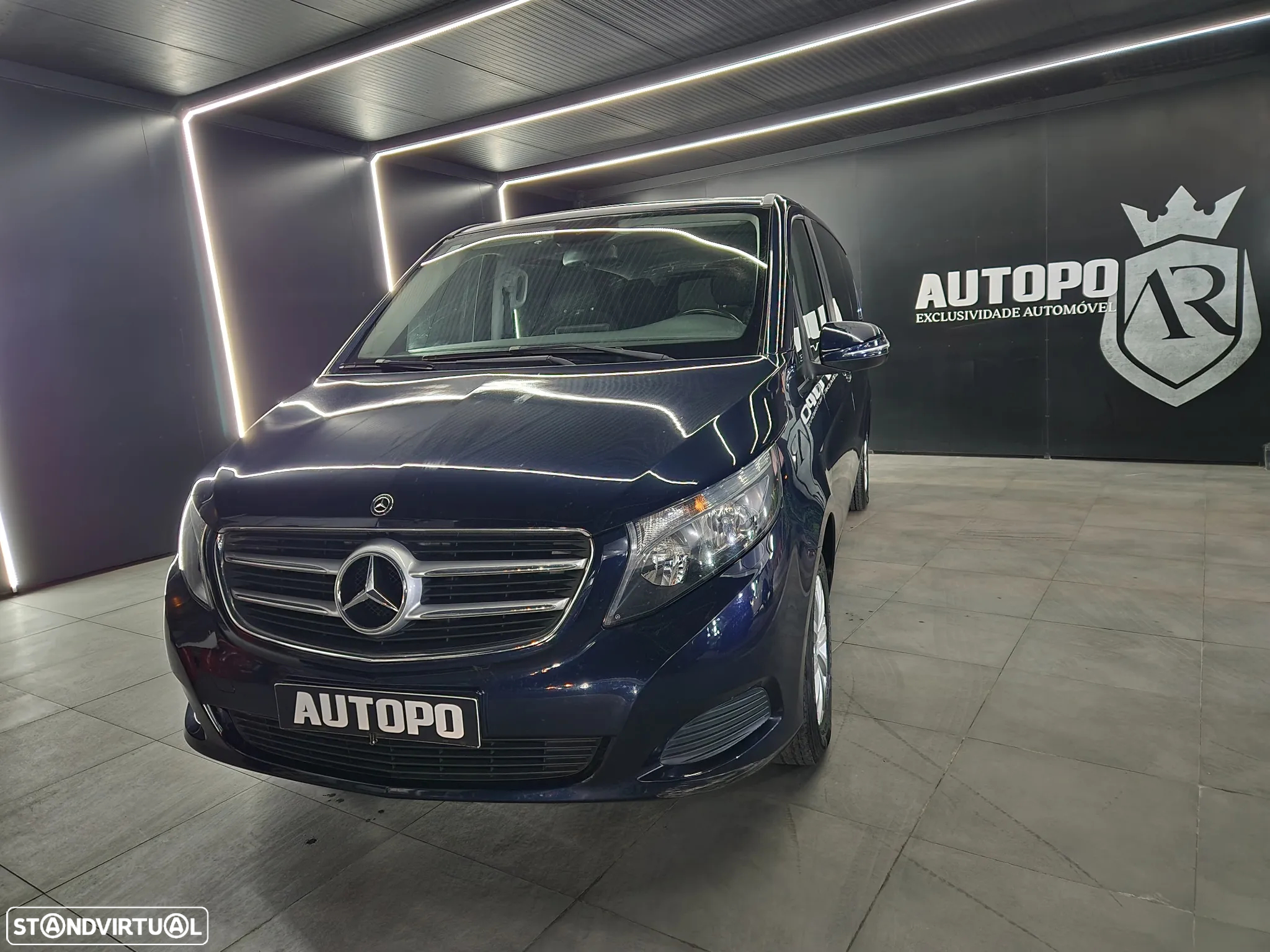Mercedes-Benz V 220 - 15