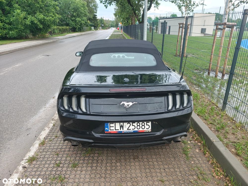 Ford Mustang - 21