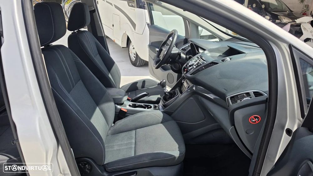 Ford Grand C-Max 1.6 TDCi Titanium Edition S/S - 9