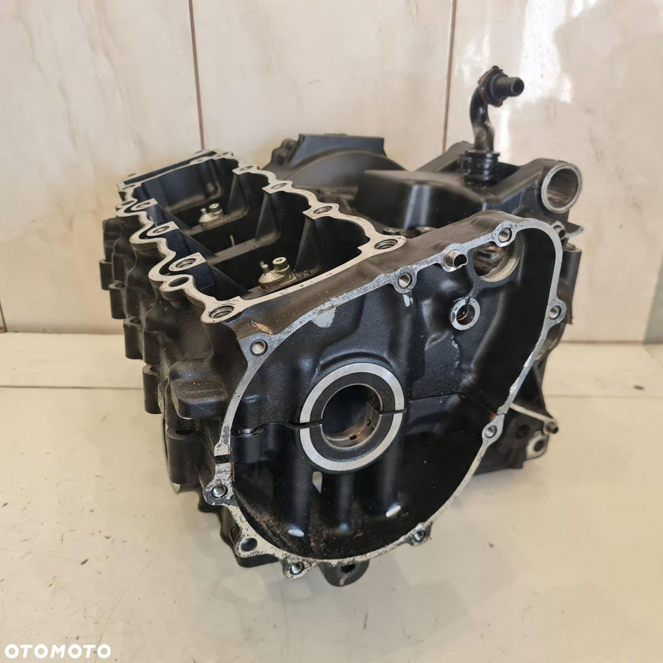 KAWASAKI Z800 KARTER KARTERY OBUDOWA BLOK SILNIKA - 2