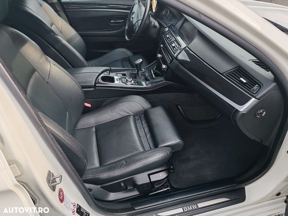 BMW Seria 5 520d - 22