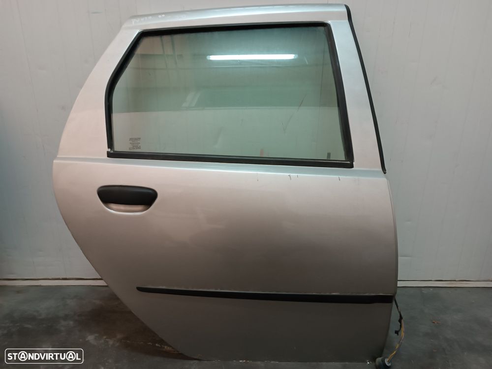 PORTA FIAT PUNTO 188 99-04 -TRAS DIREITA / TRAS ESQUERDA - 1