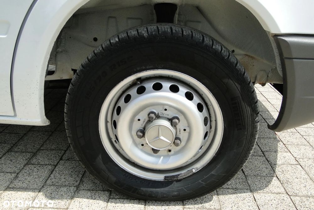 Mercedes-Benz Sprinter 208 - 14