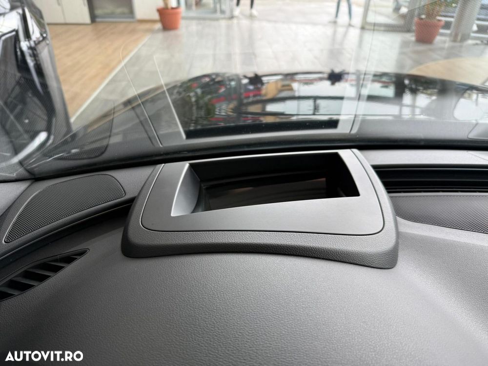 Audi A6 Avant 3.0 TDI quattro S tronic - 25