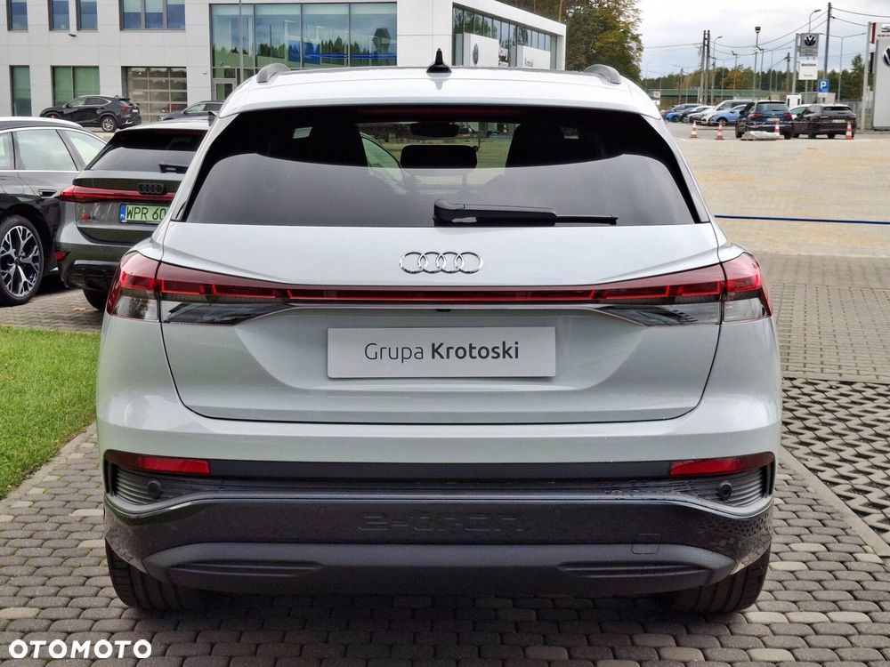 Audi Q4 e-tron - 5