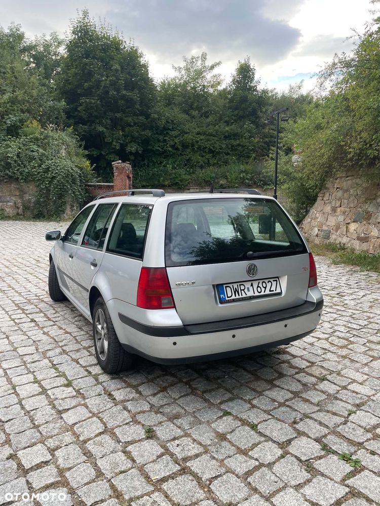 Volkswagen Golf 1.9 TDI Basis Tiptr - 3