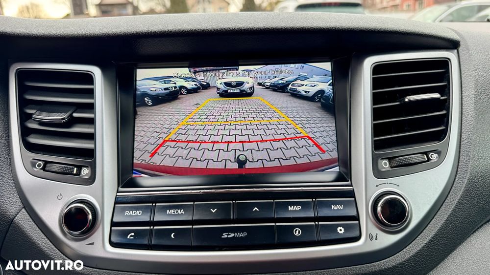 Hyundai Tucson - 8