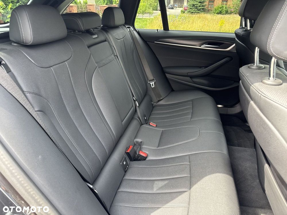 BMW Seria 5 - 24