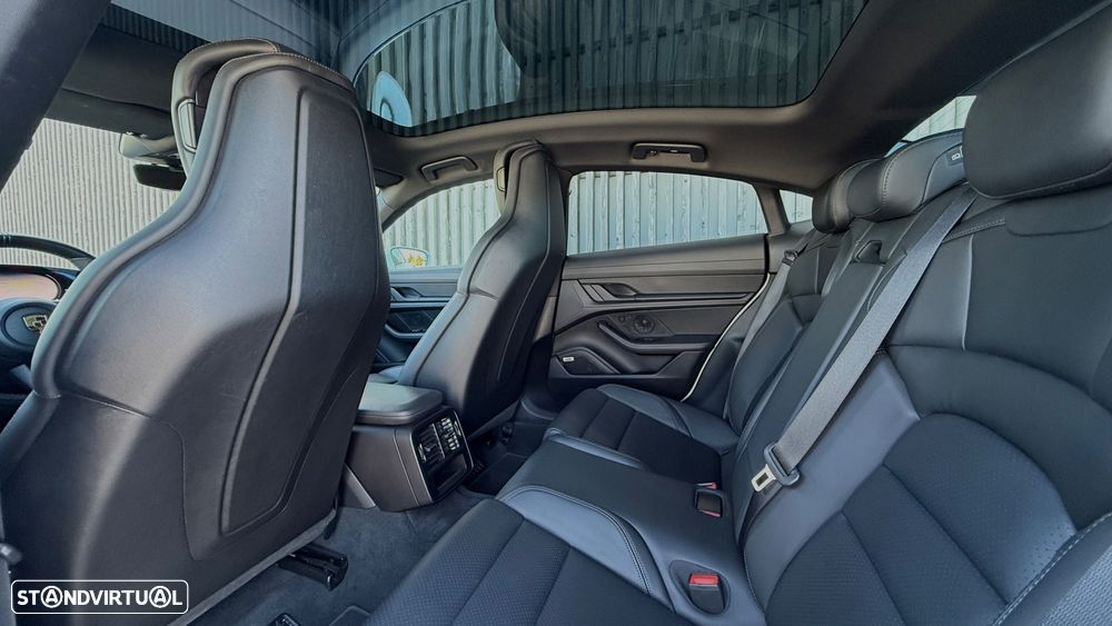 Porsche Taycan 4S Bateria Performance Plus - 12