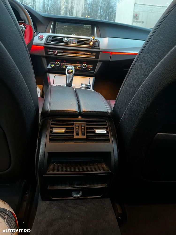 BMW Seria 5 525d xDrive - 25