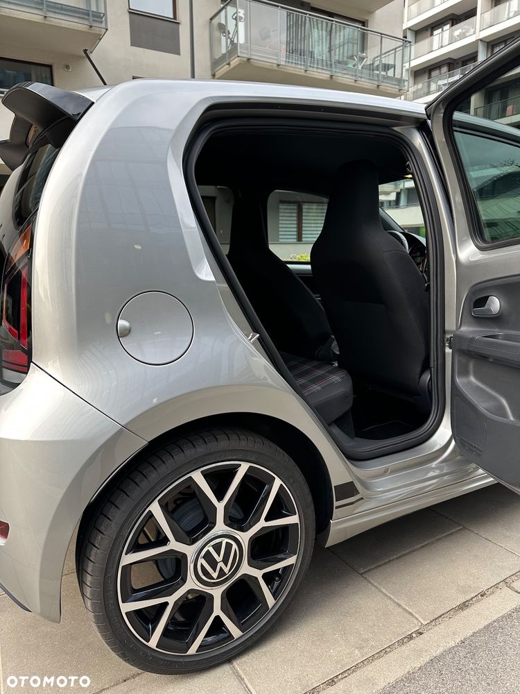 Volkswagen up! 1.0 TSI GTI - 11