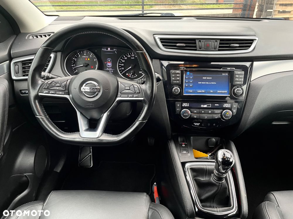 Nissan Qashqai 1.6 DIG-T N-Vision - 17
