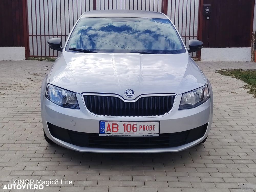 Skoda Octavia 1.4 TSI ACTIVE - 8