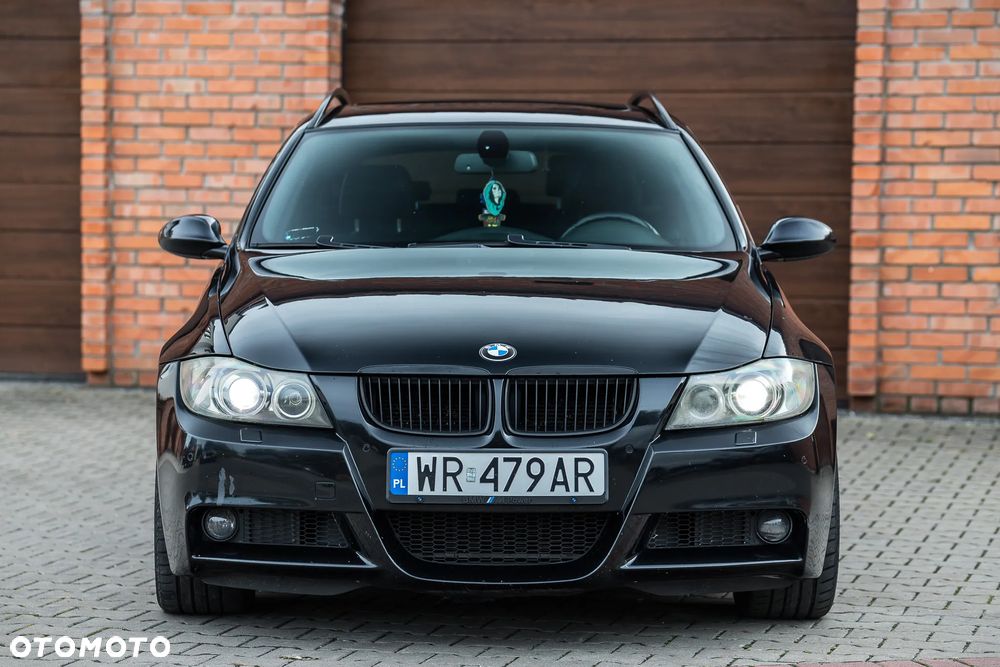 BMW Seria 3 330xi Touring - 3