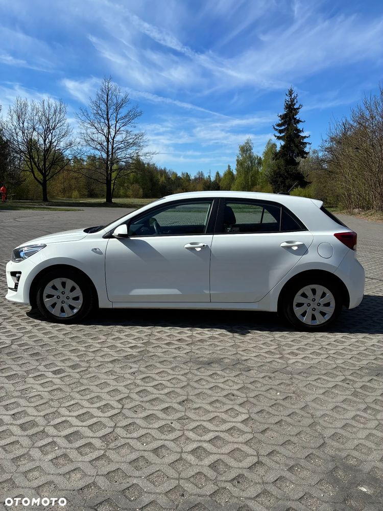 Kia Rio 1.2 M - 11