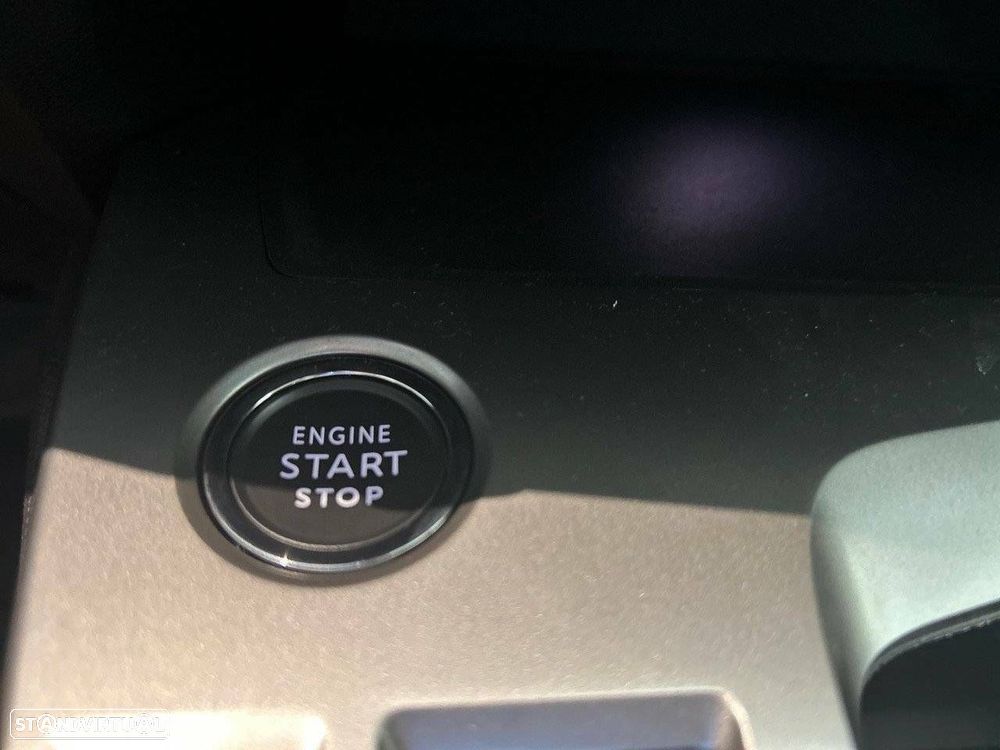 Peugeot 308 1.2 Hybrid Style e-DCS6 - 18