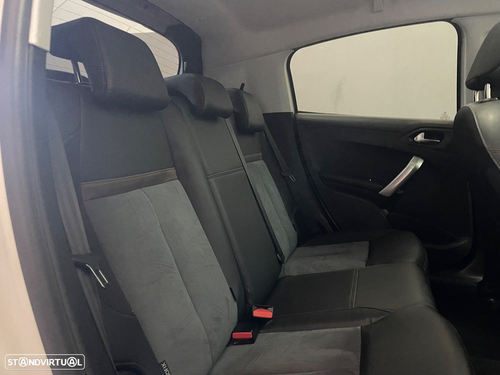 Peugeot 208 PureTech 110 Stop & Start EAT6 Tech Edition - 22