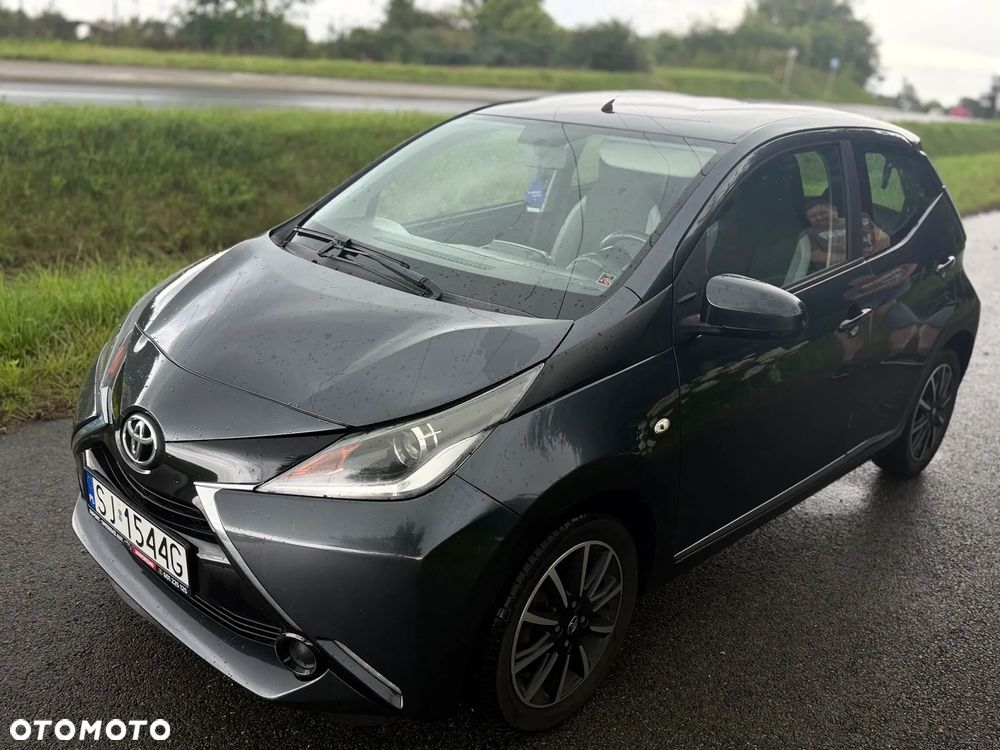 Toyota Aygo x-clusiv - 25