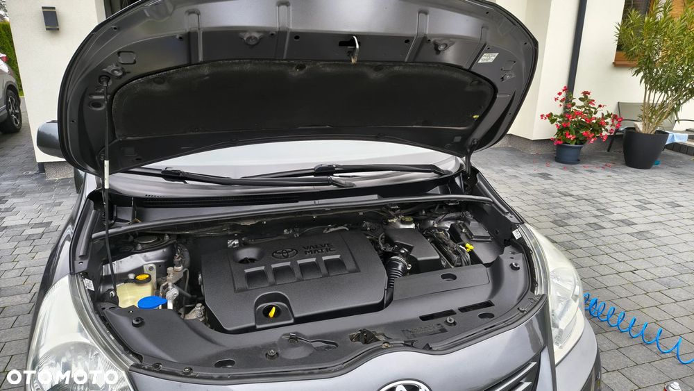 Toyota Verso 1.8 Sol plus NAVI 7os - 29