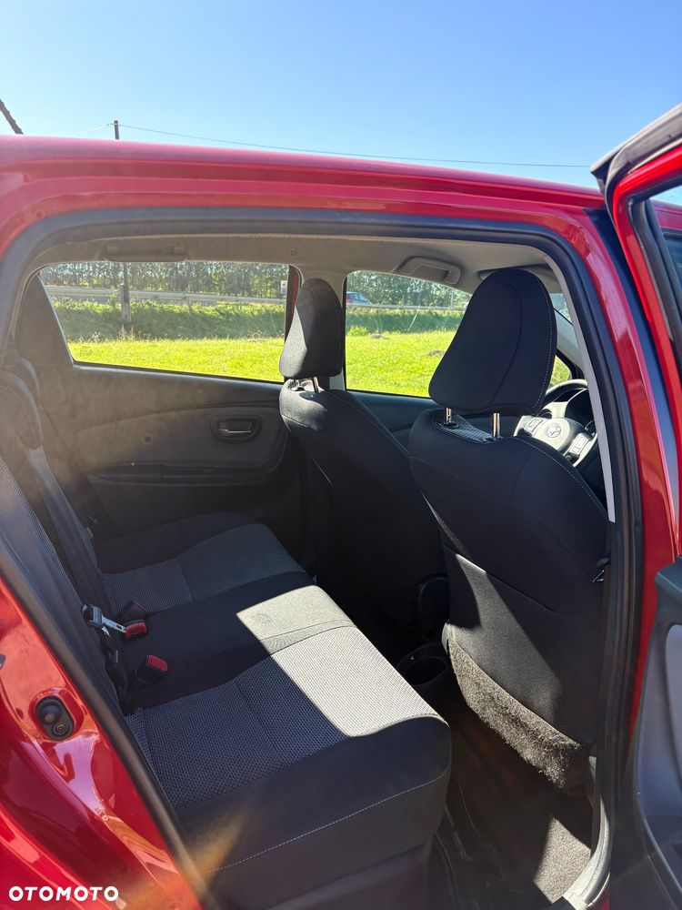 Toyota Yaris - 16
