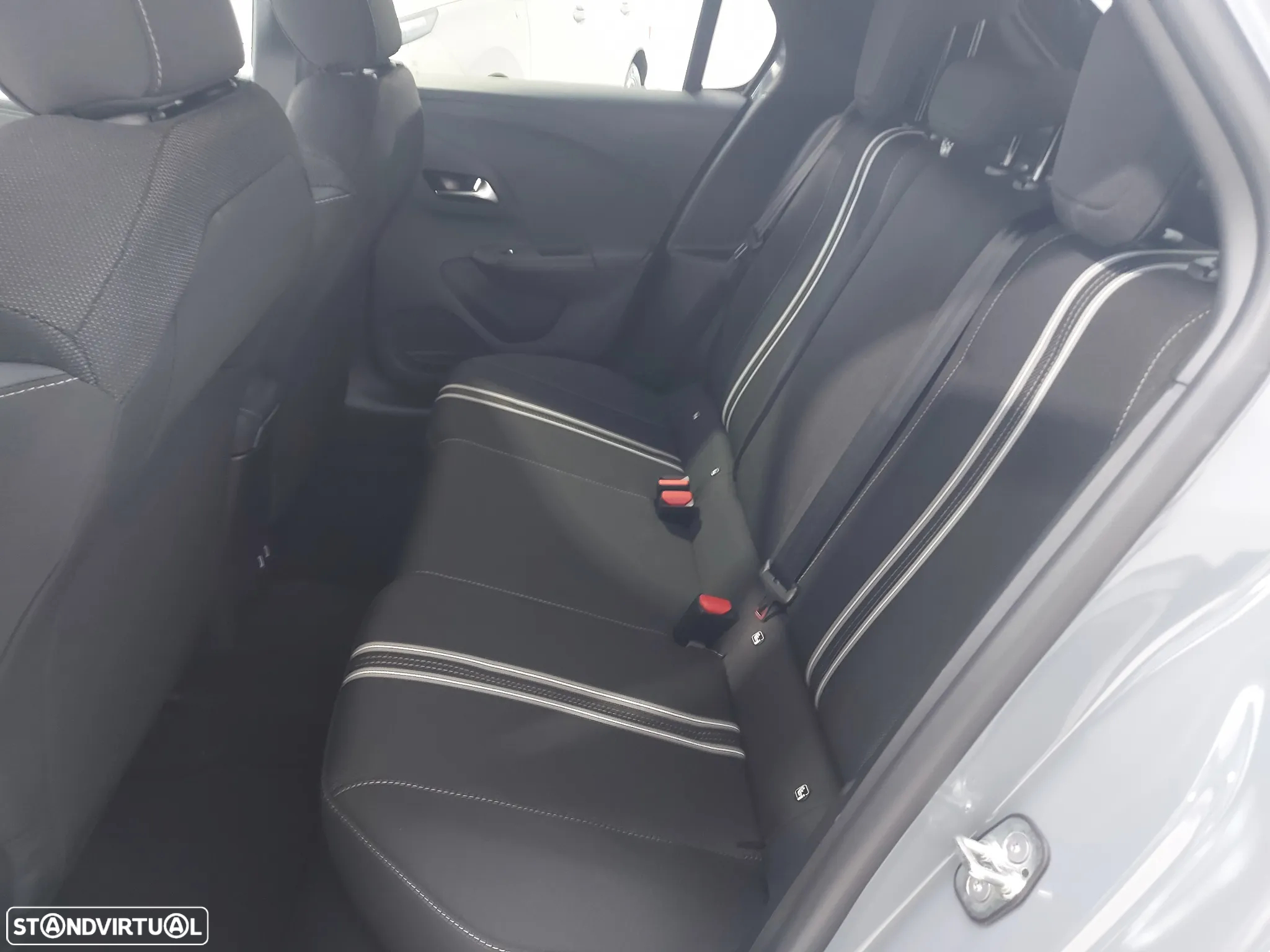 Opel Corsa 1.2 T Hybrid EdCT - 21