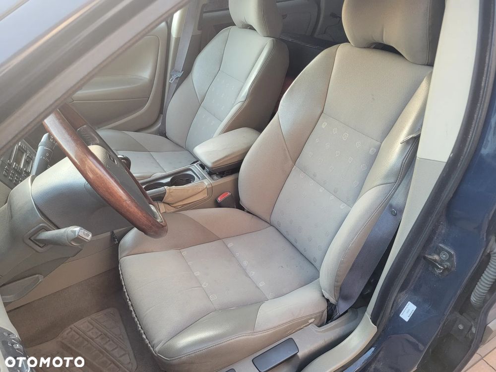 Volvo V70 - 12