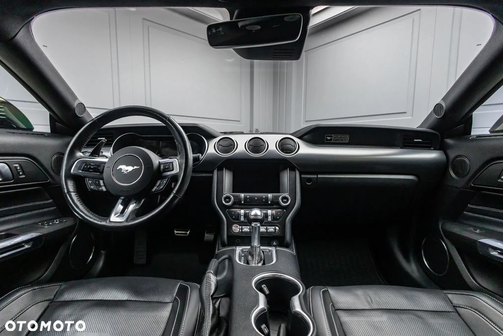 Ford Mustang - 29