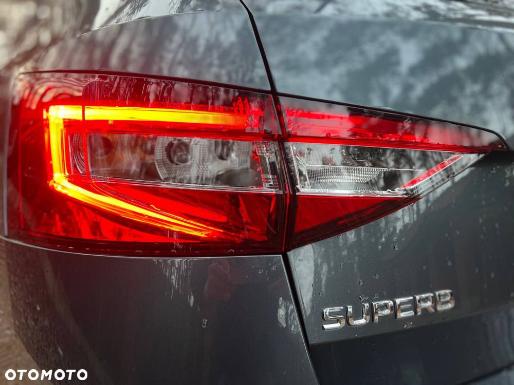 Skoda Superb 1.6 TDI Ambition DSG - 11