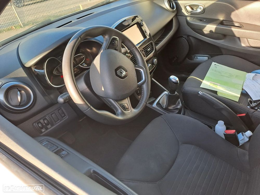 Renault Clio 0.9 TCE Limited - 17