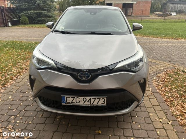 Toyota C-Hr 2020 photo 2