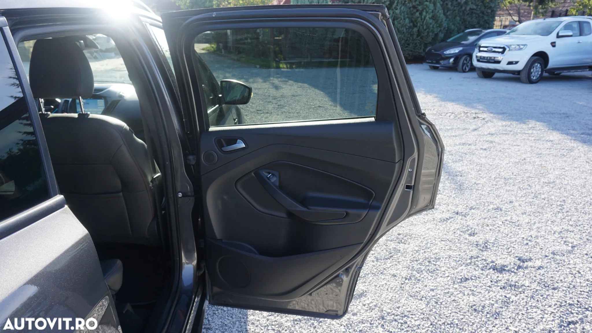 Ford Kuga 1.5 EcoBoost 4x4 Aut. ST-Line - 11