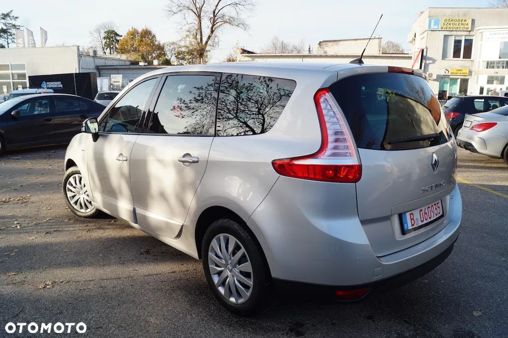 Renault Grand Scenic Gr 1.9 dCi Bose Edition - 3
